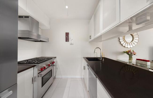2 beds, 2 baths, 1,076 sqft, $9,750, Unit 9DD