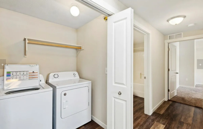 2 beds, 2 baths, 1,015 sqft, $1,450, Unit 11715- F202
