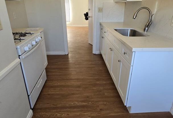 1 bed, 1 bath, 750 sqft, $1,900