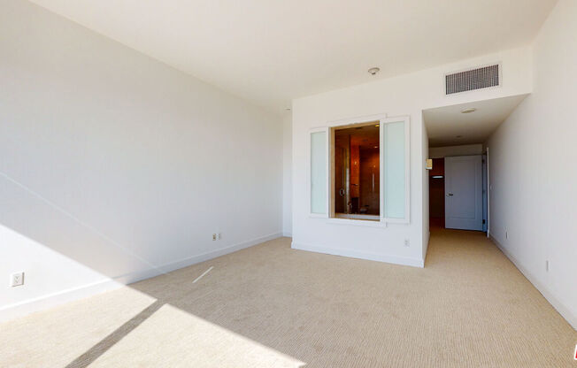 2 beds, 3 baths, 1,800 sqft, $6,750, Unit 32D