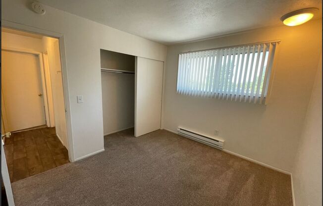 2 beds, 1 bath, 700 sqft, $1,375, Unit 01A