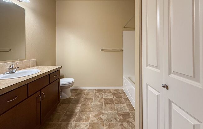 2 beds, 2 baths, 1,090 sqft, $1,600, Unit 523-06