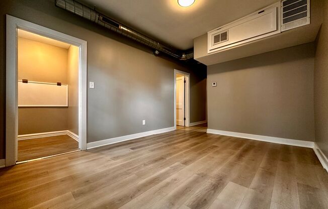 Rehabbed 2 Bed/1 Bath in Pilsen!