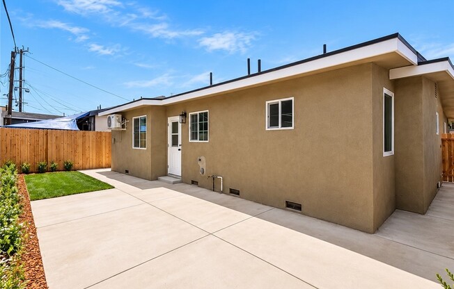 10972 MCKINLEY AVE
