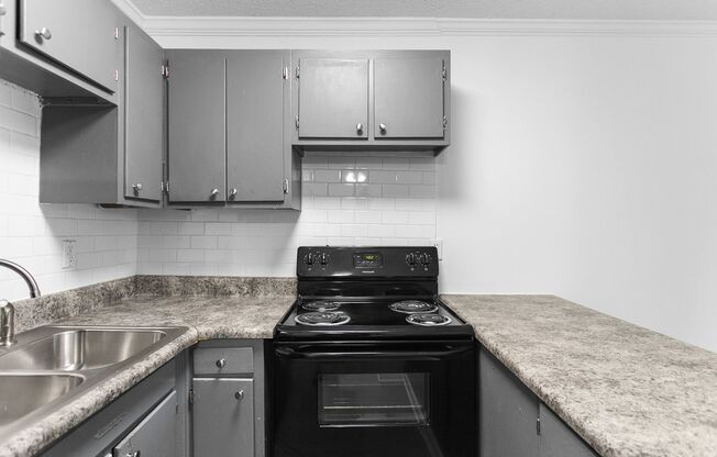 1 bed, 1 bath, 640 sqft, $925, Unit D