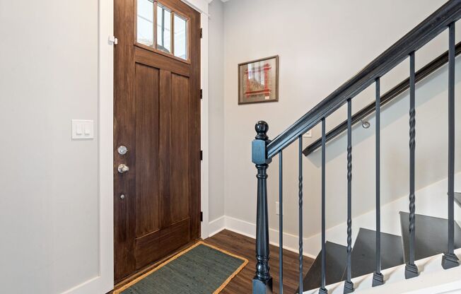Gorgeous, luxury townhome in convenient West Nashville