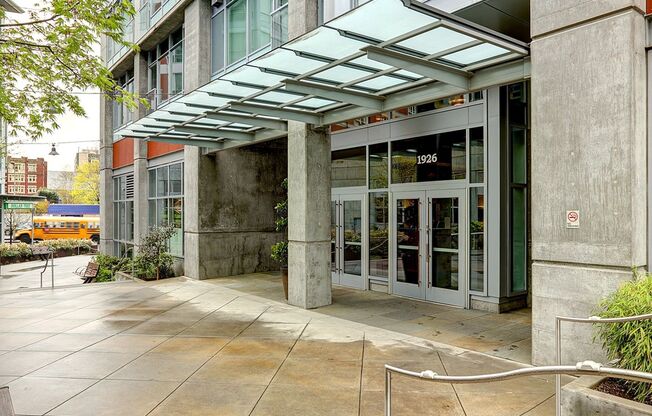 Studio, 1 bath, $1,645
