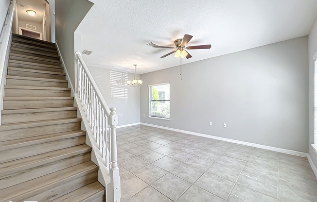 5361 WINDSOR LK CIR