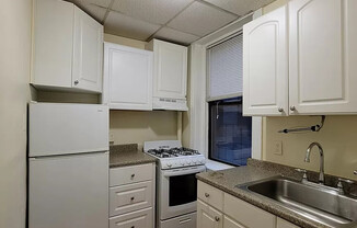 1 bed, 1 bath, $2,475, Unit 3