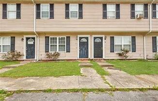 1100 Pineland Ave #5E