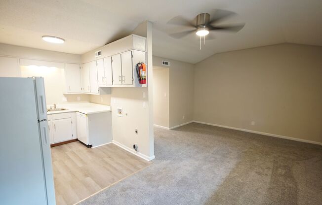 Ridge View | Renovated 2 Bed Apartments