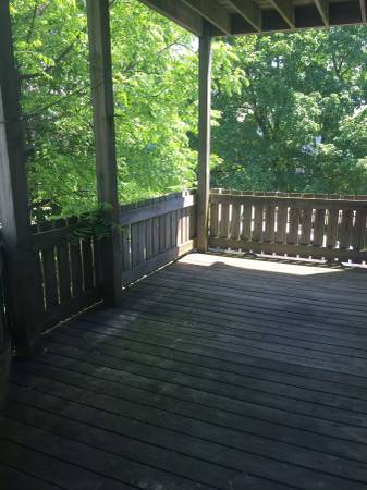 8 Adella Pl 1