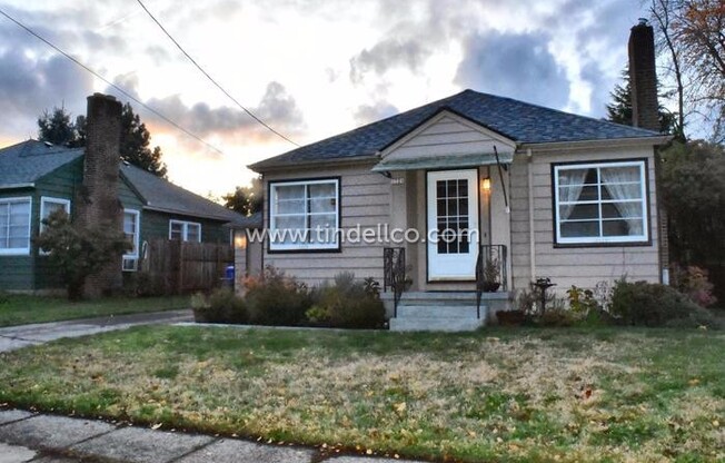 3 beds, 2 baths, $2,795