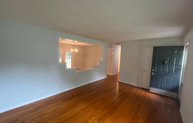 Move-in Ready Home Located in The Four Seasons Community!