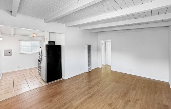 1 bed, 1 bath, 543 sqft, $2,280, Unit 8