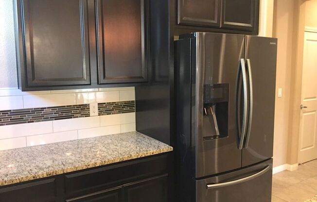 Sparks 3 Bedroom, 3 Bath Single Story - Near Los Altos Parkway Shopping/Dining