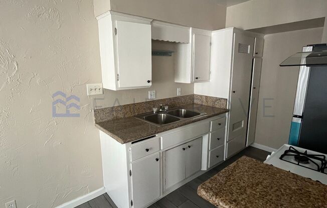 218 Chicago in Beautiful Huntington Beach!