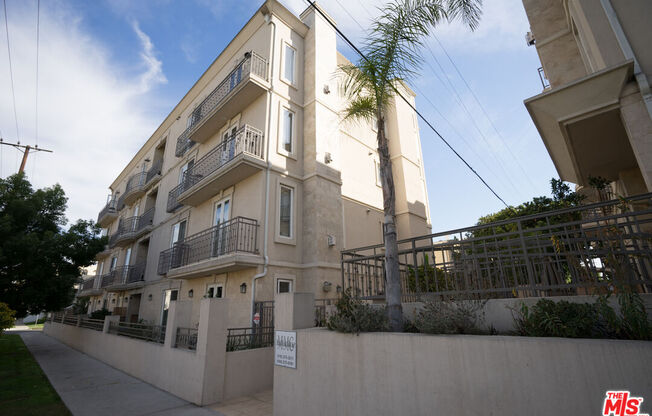 8610 Chalmers Dr Apt 302