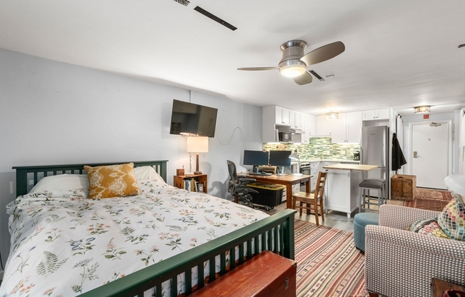Studio, 1 bath, 455 sqft, $2,200, Unit D16