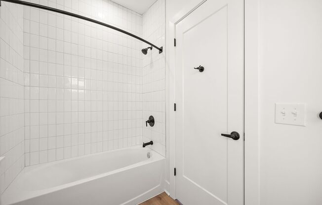 Tatnall West 8720 Landlord