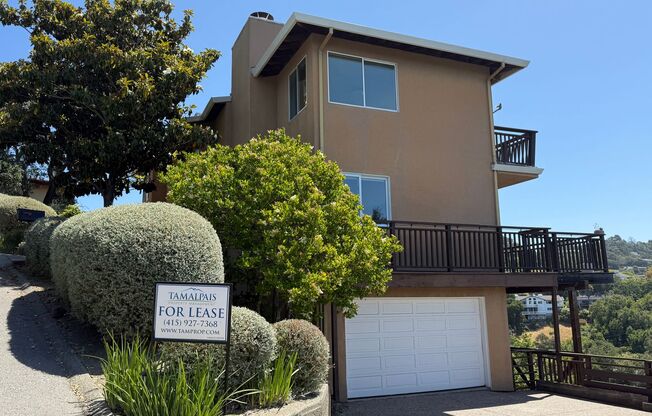 4BD/3.5BA HOME - GREENBRAE HILLS - STUNNING PANORAMIC VIEWS, HEATED POOL & SPA!