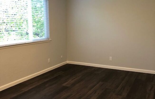 2 beds, 1.5 baths, 1,000 sqft, $3,750, Unit 05