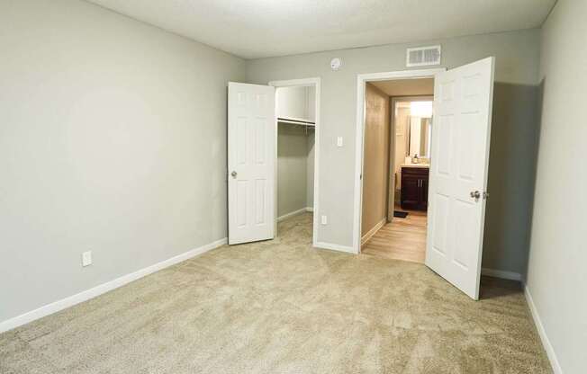 Spacious, large bedroom with walk in closet at Willow Creek Apartments, Houston, TX