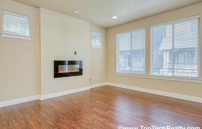 Outstanding Corner Lot 4BD* 2.5 BA* Located In Highly Sought After 45 Central Neighborhood Located Across From Nike World Campus & Villa Sport ** Great Location**