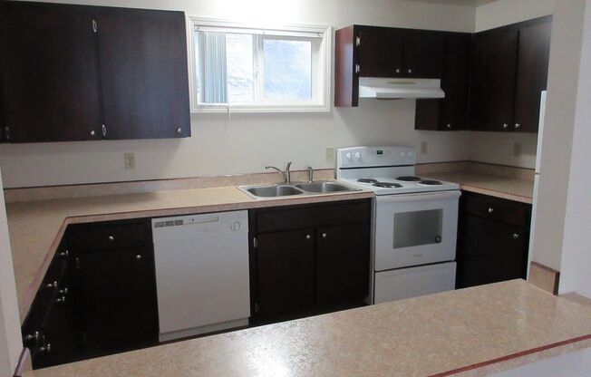 1 bed, 1 bath, $1,475, Unit 580/A/8