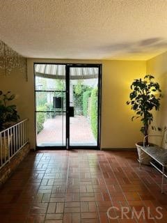 1 bed, 1 bath, 713 sqft, $2,350