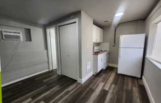 Studio, 1 bath, $795, Unit I