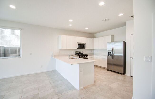 Bella Vista Farms 3 bedrooms!!