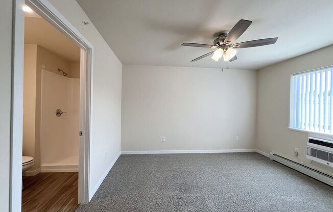 3 beds, 2 baths, 1,186 sqft, $1,585, Unit AL 2013-50