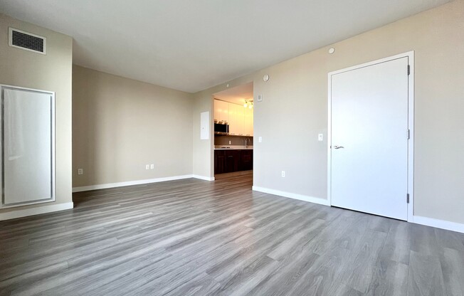 Studio, 1 bath, 507 sqft, $3,105, Unit 14F