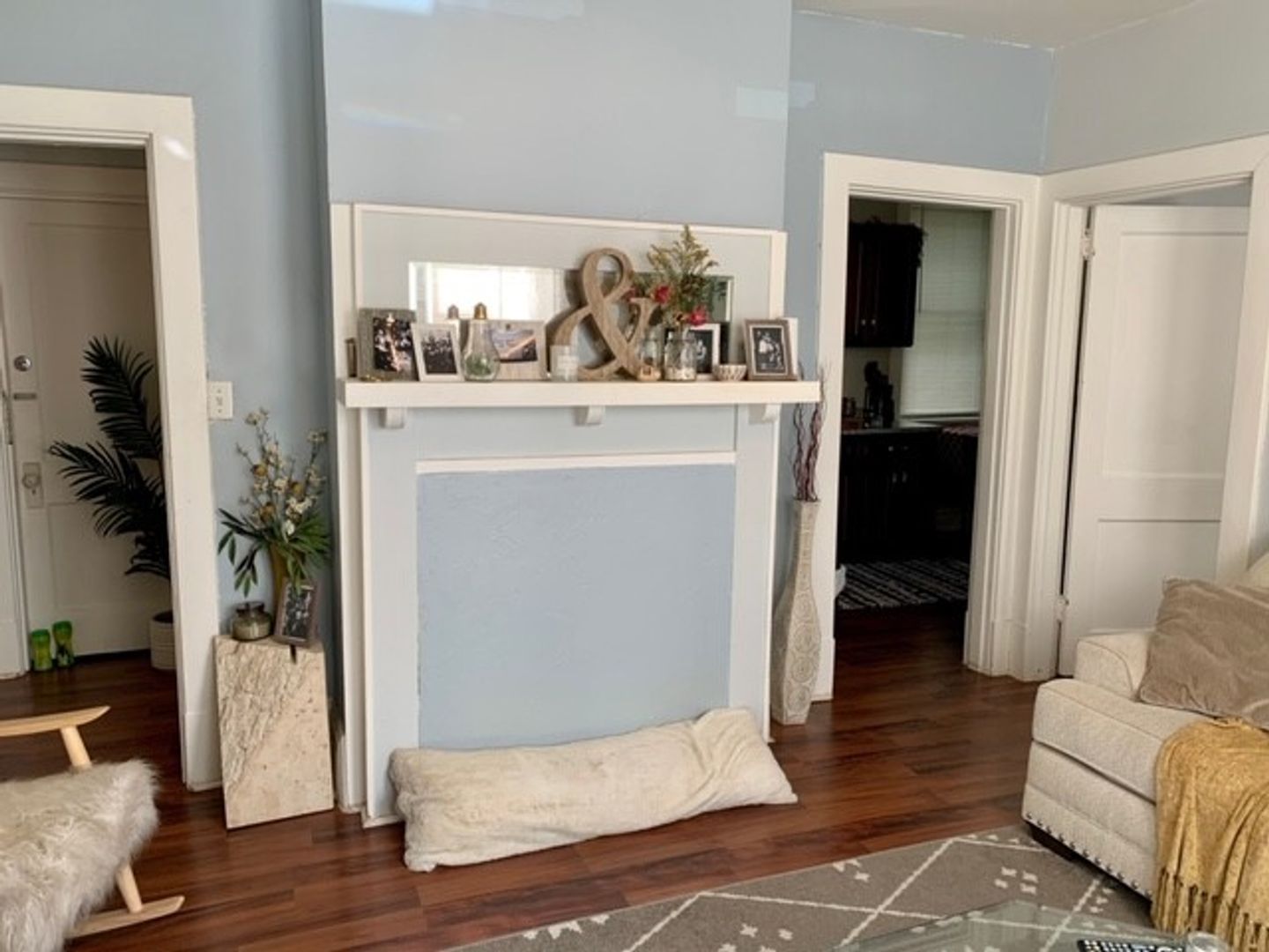 NEWLY RENOVATED 2 BEDROOM IN THE HEART OF MOUNT WASHINGTON!