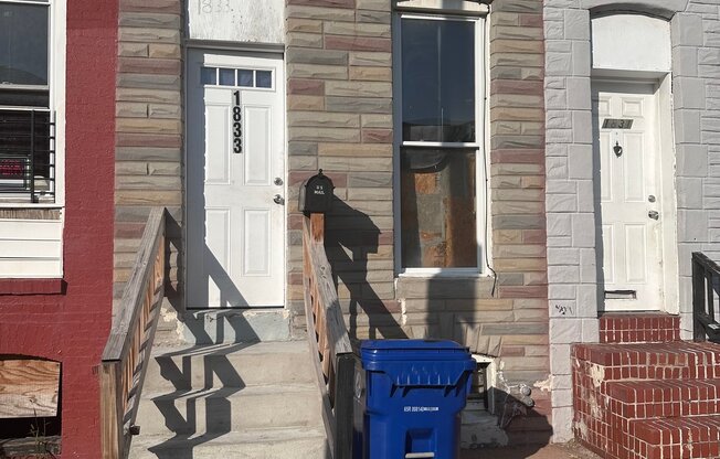 1833 DIVISION ST