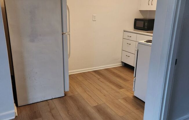 1 bed, 1 bath, $700