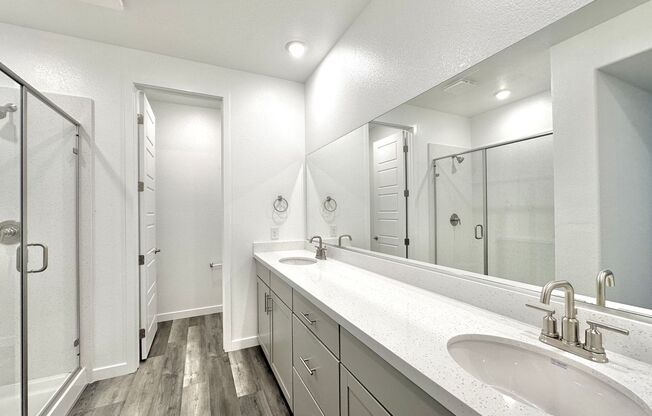 5 beds, 3 baths, $2,795