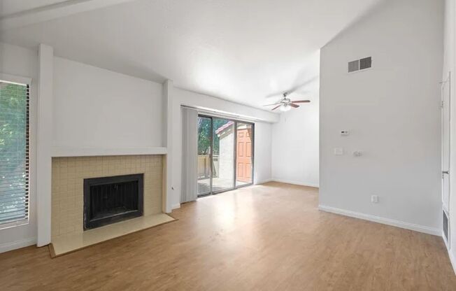 1 bed, 1 bath, 517 sqft, $1,295, Unit 111