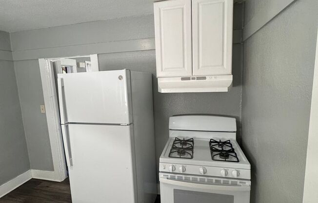 142 W Valencia Dr