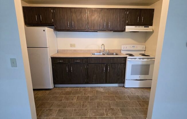 1 bed, 1 bath, 400 sqft, $975, Unit 081