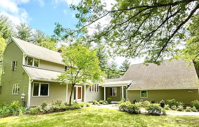 350 COLLEGE RD