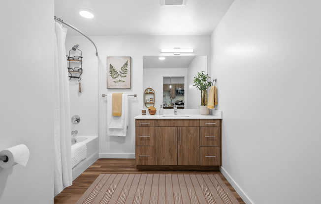 1 BR - 727 - Bathroom 02-min