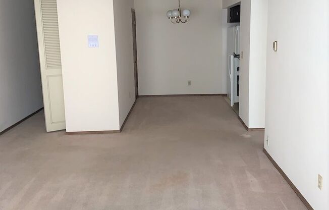 Spacious 1bedroom apartment - HEAT INCLUDED!