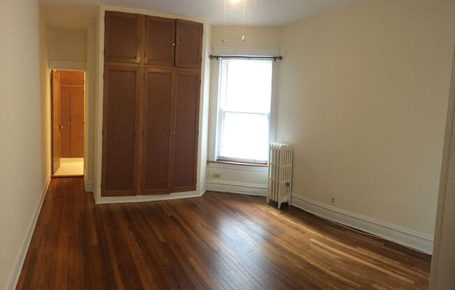 5440-42 N Winthrop Ave