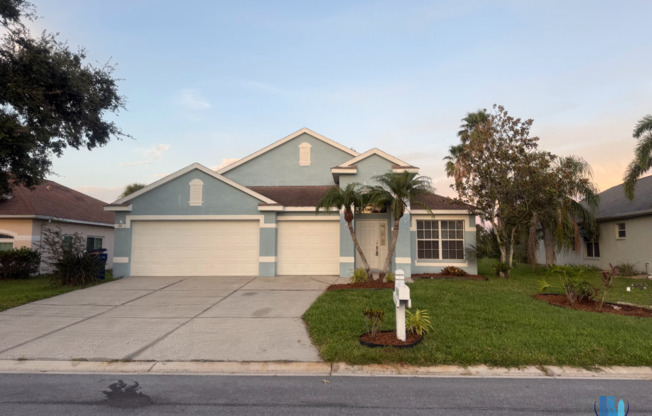 GORGEOUS 4 Bedroom, 2 Bath home with a 3 CAR GARAGE for rent!!