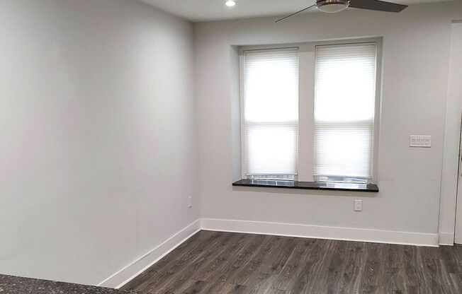 Newly Renovated 3-Bed/2.5-Bath Townhouse in Manayunk! Three Parking Spots Included!