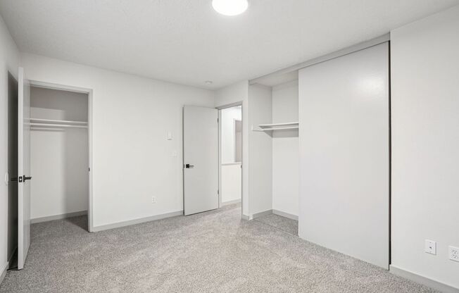 3 beds, 1.5 baths, 1,246 sqft, $2,199, Unit 2611-1