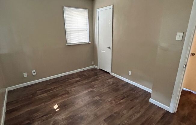 3 beds, 1 bath, $1,249