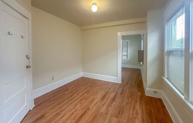 2708 NE SANDY BLVD, UNIT 10